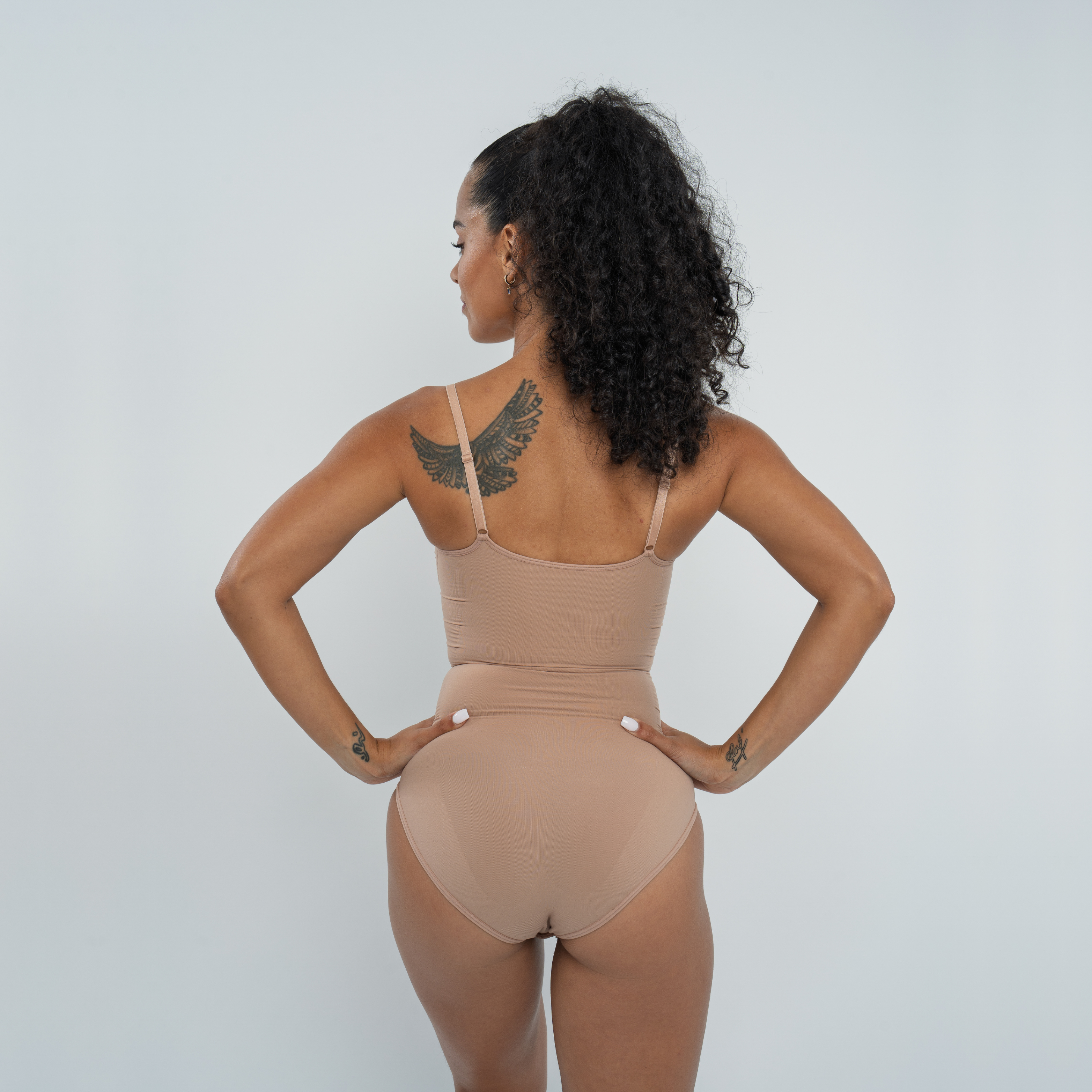 #color_nude